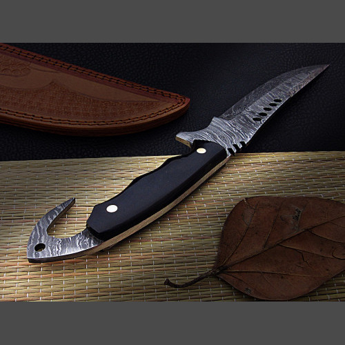 Handmade Tactical Hunting Knife – Fixed Blade with Hook Pommel or Gut Hook